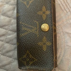 Louis Vuitton Tri fold key chain